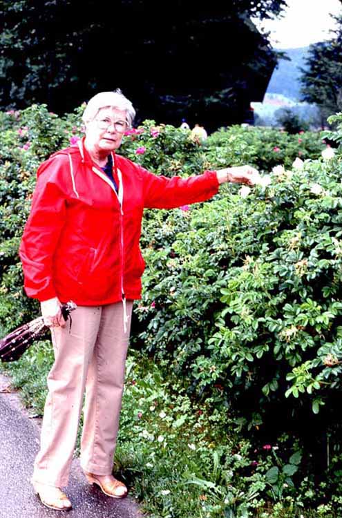 mom and flowers